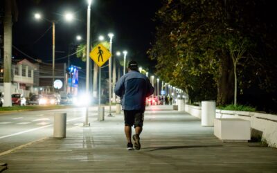 Daniel Cortina ilumina Tuxpan: Reactiva más de 400 luminarias en el bulevar de Tuxpan