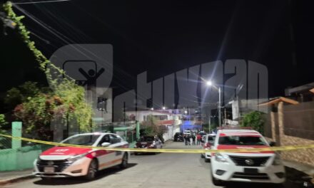 Fallece joven herido en ataque armado a base de taxis Platinum en Tuxpan
