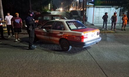 Invasión de carril desata choque en Las Américas; dos personas resultan lesionadas