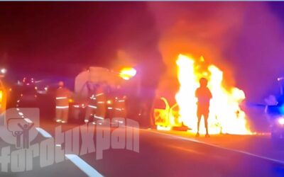 Se incendia vehículo en la autopista Tuxpan–Poza Rica; no se localizó al propietario