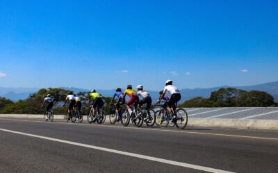 Jóvenes tuxpeños destacan en ciclismo rumbo a la Olimpiada Nacional 2026
