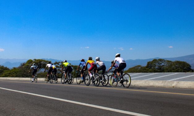 Jóvenes tuxpeños destacan en ciclismo rumbo a la Olimpiada Nacional 2026