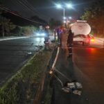 Pierde el control y se impacta contra poste en el libramiento López Mateos; hay un lesionado leve