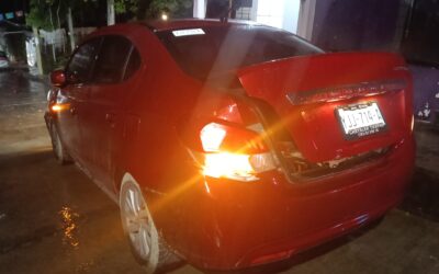 Choque en El Esfuerzo; no se reportan lesionados
