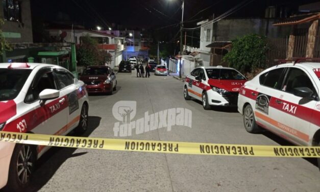 Ataque armado a base de taxis Platinum deja una mujer muerta y un hombre herido en la Benito Juárez