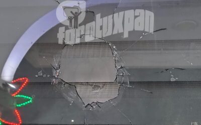 Hieren a hombre en recepción del Palacio Municipal de Tuxpan; Policía afirma que fue bala perdida