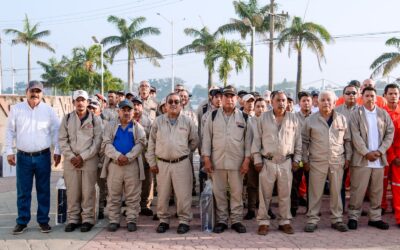 Ayuntamiento de Tuxpan entrega 300 uniformes y fortalece las condiciones del personal operativo