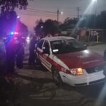 Pasajera cae de taxi en la Tuxpan–Tampico; fue valorada por paramédicos