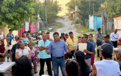 Regidor Cuarto René Cruz Cortés sostuvo reunión en la colonia México Lindo