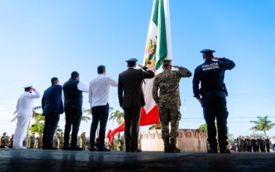 Con solemne ceremonia, Tuxpan conmemora el Día de la Bandera