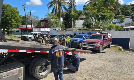 Recuperan tres camionetas con reporte de robo tras operativo en brechas de Tuxpan