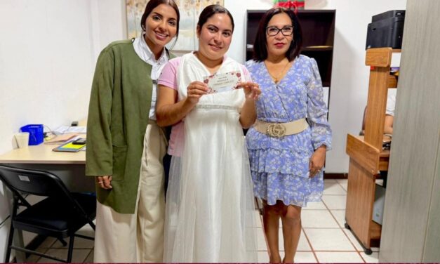 Bety Piña cumple sueño de boda con entrega de vestido y apoyo solidario