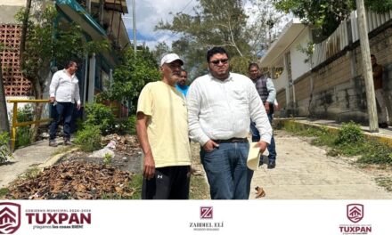 Zabdiel Eli Reyes junto con otros regidores recorren la Democrática en Alto Lucero para atender solicitudes ciudadanas