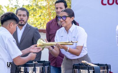 Juventud y disciplina: entregan instrumentos a la banda de guerra de la Secundaria Técnica Pesquera No. 22
