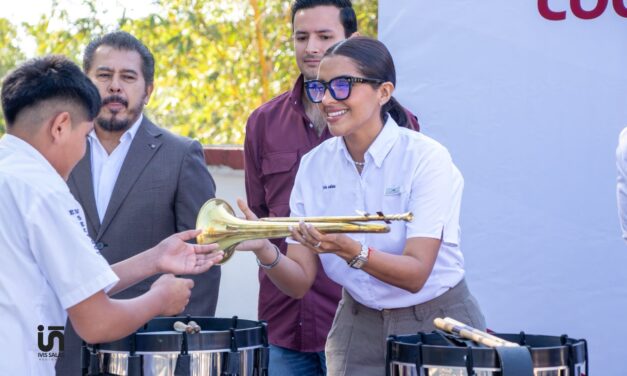Juventud y disciplina: entregan instrumentos a la banda de guerra de la Secundaria Técnica Pesquera No. 22
