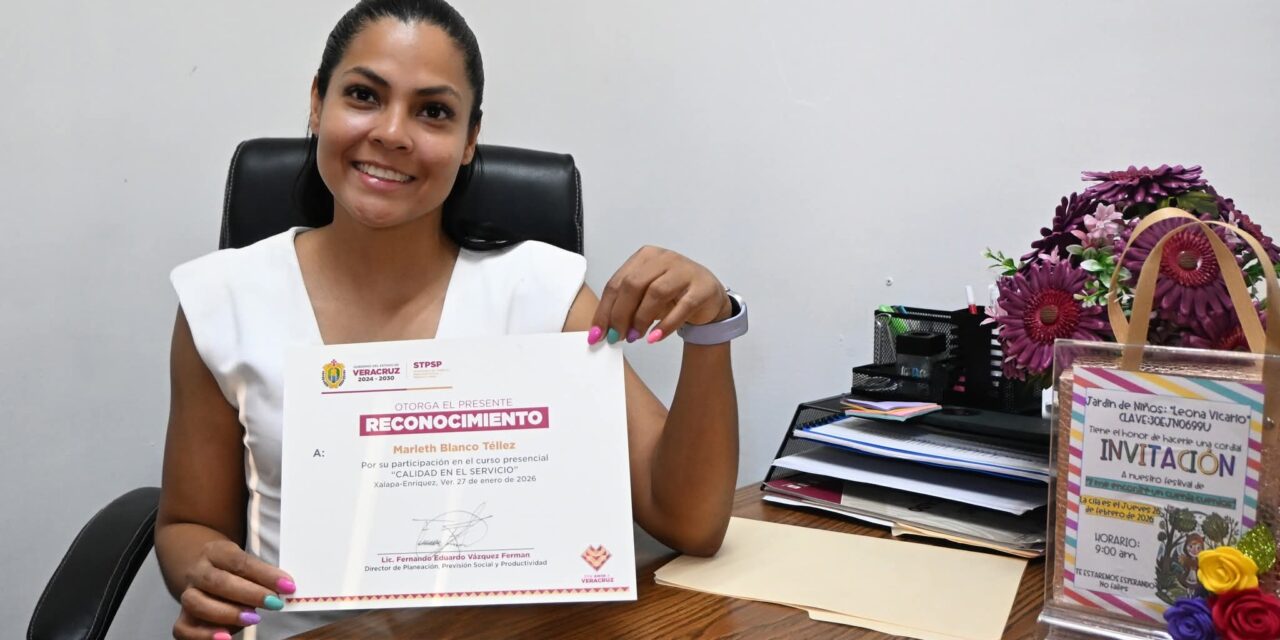 ¡Honor a quien Honor merece! Le entregan reconocimiento a la regidora Marleth Blanco