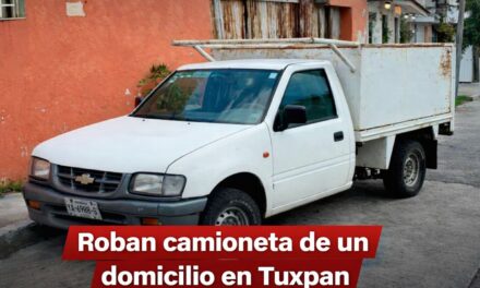Roban camioneta del interior de un domicilio en Zapote Gordo