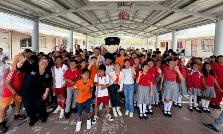 René Cruz Cortés refuerza cultura de la prevención en primaria “Distribuidores Nissan” de Tuxpan