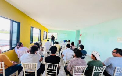 Restauranteros del corredor gastronómico de La Mata reciben capacitación en primeros auxilios en El Cangrejito Azul