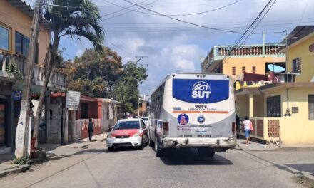 SUT contra taxi en el centro