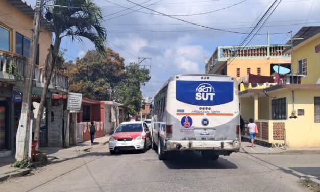 SUT contra taxi en el centro