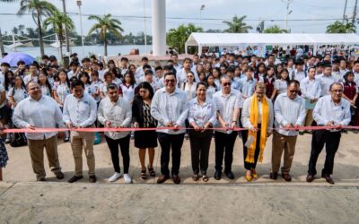 Realiza Ayuntamiento de Tuxpan Expo Profesiográfica para orientar a estudiantes sobre su futuro académico