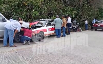 Choque frontal en la Tuxpan–Cazones deja cuatro lesionados; tardanza en auxilio agrava situación