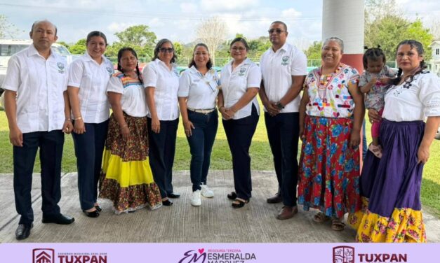 Regidora Esmeralda Márquez refrenda compromiso con pueblos indígenas en Zapote Domingo