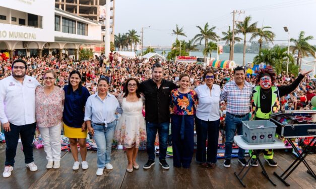 Más de 2 mil pequeños celebran unidos el “Día del Niño y la Niña” en Tuxpan