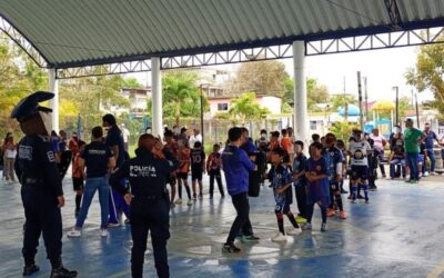 Policía Municipal refuerza tejido social con deporte en colonias de Tuxpan