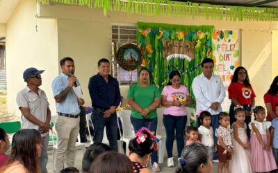 René Cruz Cortés celebra el Día del Niño en la comunidad de El Edén