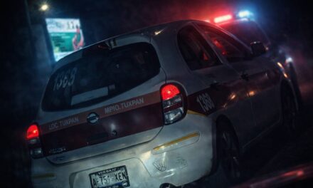 ACUSAN A TAXISTA DE INTIMIDAR A CIUDADANO EN TUXPAN; PIDEN INTERVENCIÓN DE TRANSPORTE PÚBLICO