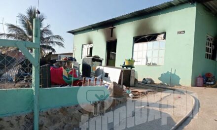 ARDIÓ VIVIENDA A PLENA TARDE EN OJITE