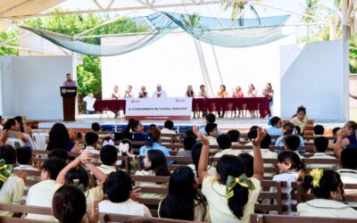 Gobierno Municipal, CFEnergía y TC Energía fortalecen a la Barra Norte con entrega de lámparas solares y equipo de cómputo