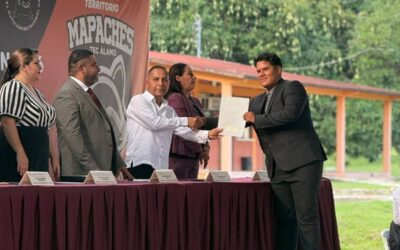 Jesús Carballo acompaña graduación de nuevos profesionistas en Álamo Temapache