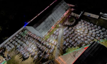 Más de 2,500 maestras y maestros celebran su día en gran festejo organizado por el Ayuntamiento de Tuxpan