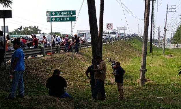 Operativos en Tuxpan dejan taxis asegurados, droga y un vehículo con reporte de robo