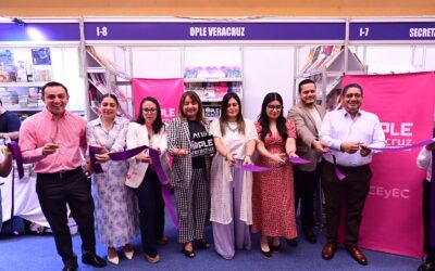 OPLE Veracruz en la Feria Internacional del Libro Universitario