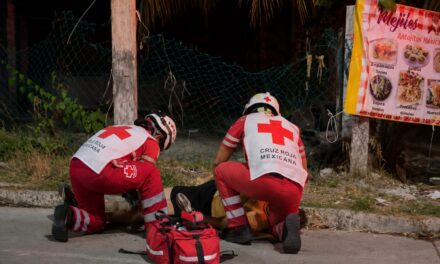 Mientras usted dormía: mujer es atropellada en la colonia Azteca de Tuxpan