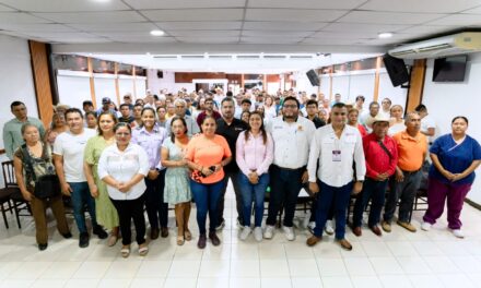 Capacitan a autoridades comunitarias de Tuxpan para fortalecer la prevención y respuesta ante emergencias
