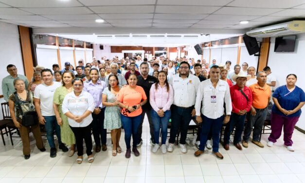 Capacitan a autoridades comunitarias de Tuxpan para fortalecer la prevención y respuesta ante emergencias
