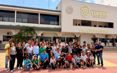 Desean éxito a la Selección Tuxpan 2016 rumbo al Torneo Estatal de Fútbol en Orizaba