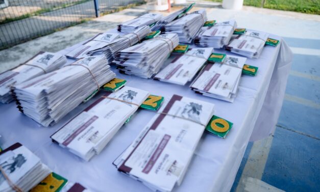 Entrega de 329 tarjetas de la Beca Universal “Rita Cetina” fortalece la educación de estudiantes tuxpeños