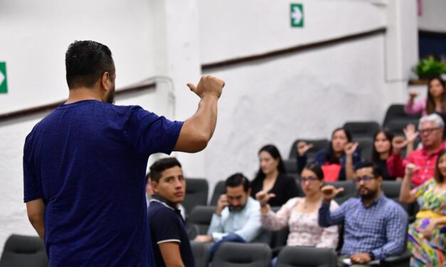 La democracia también se expresa con las manos: El OPLE Veracruz apuesta por la inclusión