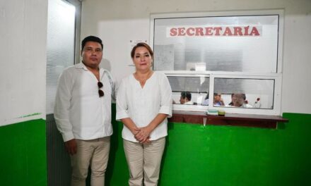Pilar Guzmán recorre áreas del Ayuntamiento y fortalece coordinación con personal municipal