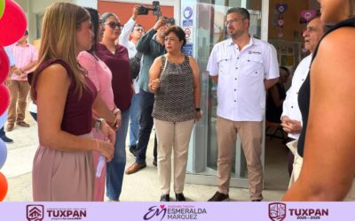 Regidora Esmeralda Márquez participa en entrega de Becas Rita Cetina e inauguración de Centro de Atención Infantil en Tuxpan