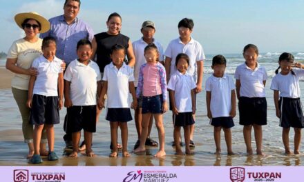 Regidora Esmeralda Márquez promueve la educación ambiental con liberación de tortugas marinas
