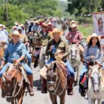 René Cruz Cortés participa en las fiestas patronales de Chalahuite y refrenda su apoyo a las tradiciones