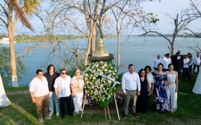 Tuxpan rinde homenaje al legado del Subteniente Piloto Aviador Fausto Vega Santander en su 81 aniversario luctuoso