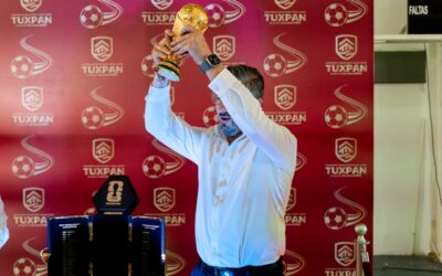 Una de las réplicas oficiales de la máxima Copa del fútbol en el mundo estuvo en Tuxpan